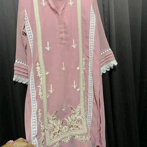 Pakistani Pink Kurta Set