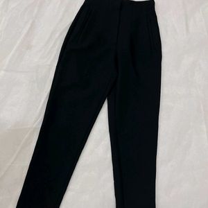 ZARA CARROT PANTS