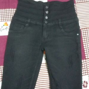 Black Skinny Jeans