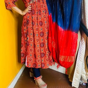 Rayon Print Kurti with Capsule Pant and Shawl