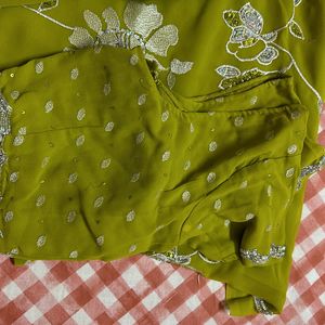 Green Saree In Excellent Condition