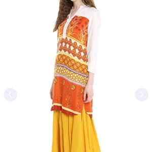 Beautiful Flowy White & Orange Akkriti Kurta