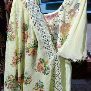 Anarkali kurta With Floral Print Duppata Set