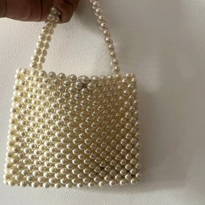 Selling - Pearl 🦪 Purse 👝