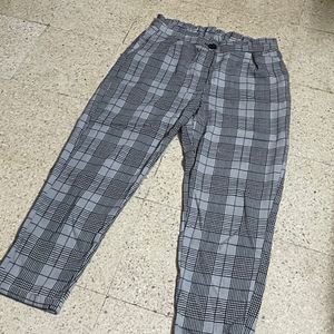 PRICE DROP !!Zudio - Black And White Checks Tro