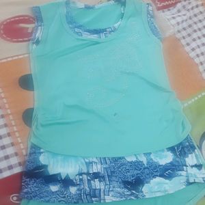 Beautiful Top For 6 To 8 Year Girl