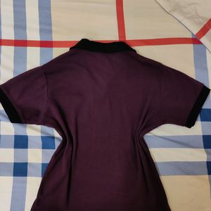 GAP Cropped Wine Tshirt