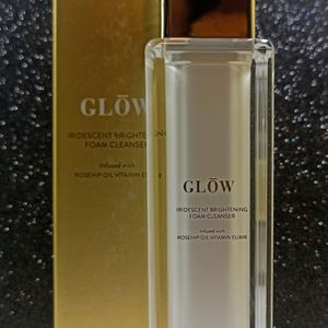 Glow Iridescent Brightening Foam Cleanser