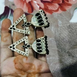 Silver And Black Design Earrings