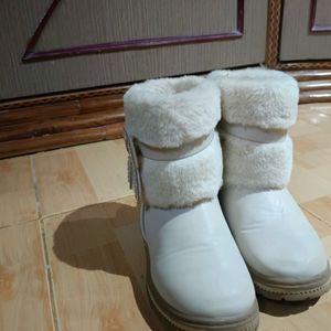 Off-white Boots For 4 To 6 Years