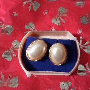 Pearl Studs