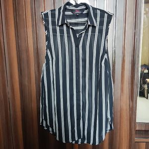 Striped Sleeveless Formal shirt