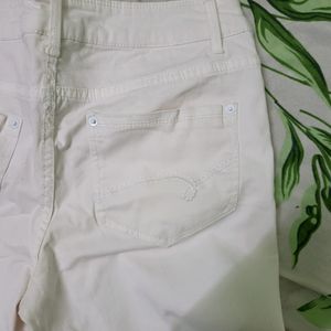 White 3/4 Pant