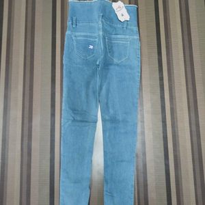 Z-13 Size 28 Slim Fit Women Denim Jeans