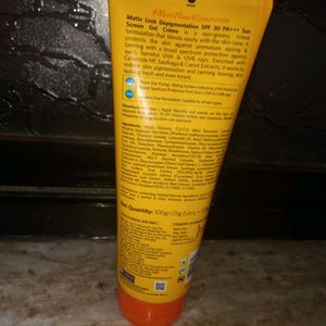 VLCC Matte Looking Depigmentation SunScreen Creme