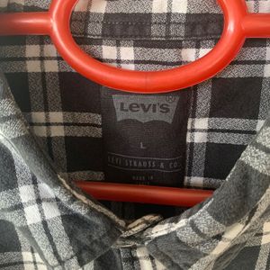 Levi’s Full shirt