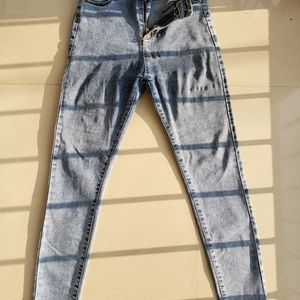 Skinny Light Wash Jeans For Women