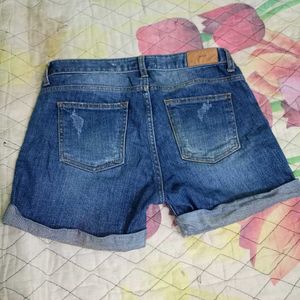 Damage Denim Shorts..