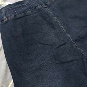 Charcoal Colour Jeans With Elastic Front Look