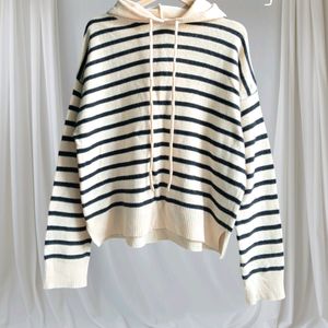 Offwhite Hooded Sweater