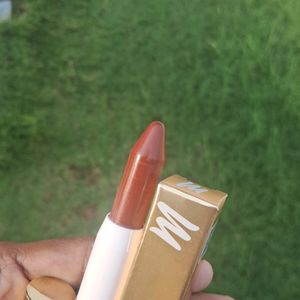 Myglamm Perfect Curves Crayon Shade TERRA