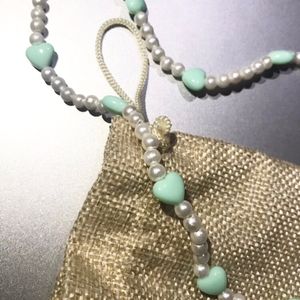 SAGE GREEN HEARTS BEADED NECKLACE. PACK OF 1