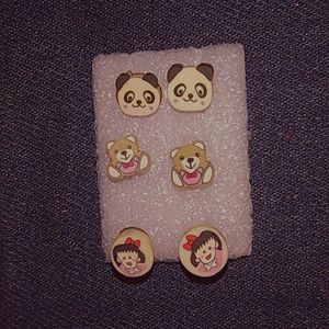 4 Stud Earrings