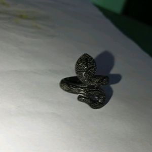 Black Snake Ring