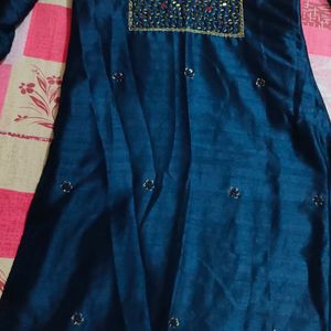 Blue Kurta With Mirror And Thread Work