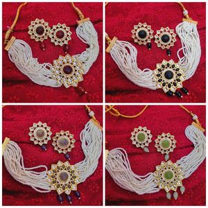 Kundan Choker Set With Carving Stones