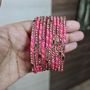 Pink Glass Bangles Set