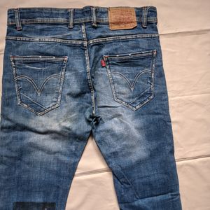 Levis Jeans 👖 Patch Skin Fit Jean