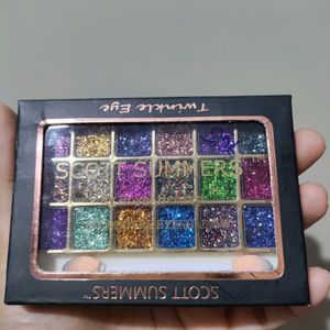 Multicolored Shining Eyeshadow Palette