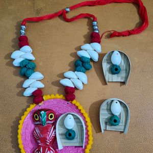 Brand New Wooden Owl Necklace Jewellery