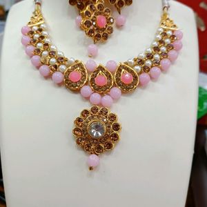 Beautiful Light Jewellery Set