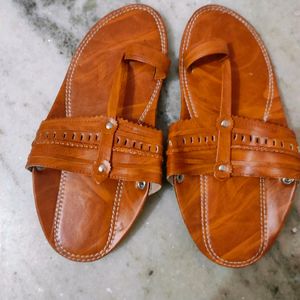 Kolhapuri Chappal