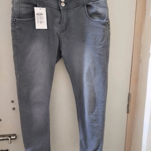 Premium Ankle Length Jeans