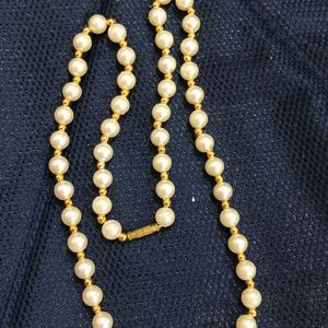 Cream and Gold Bead Necklace