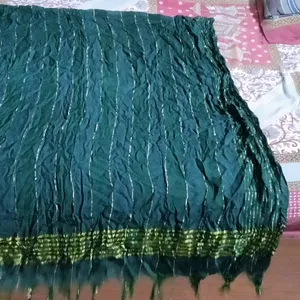 dark green festive dupatta to look ethnic style