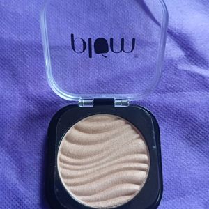 Plum There You Glow Highlighter