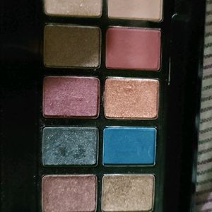 Lakme eyeshadow palette