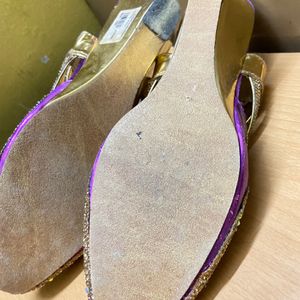 Sandal (used)