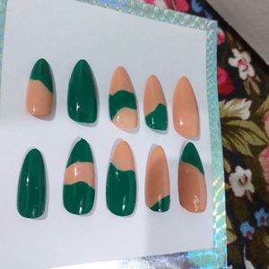 Press On Nails(Jade Splash🍀)