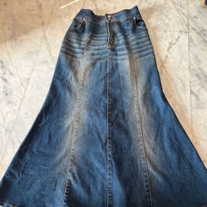 Vintage Long Denim Skirt ❤️( No Defects)