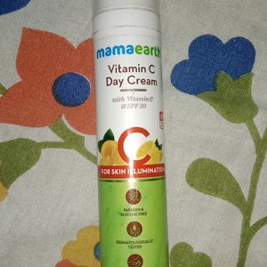 Vitamin C Daycream Mamaearth