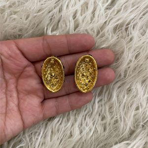 Gold Coloured statement earring