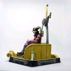 Sitting Sailboat Dracule Mihawk Action Figure-32cm