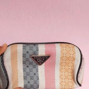 Small Handy Pouch With 3 Compartments