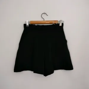 Black Casuals Shorts (Women's)