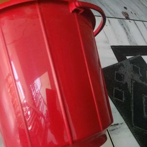 Red Lal Ghoda Bucket